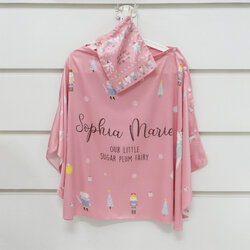 ผ้าคลุมให้นม 3in1 (รุ่นมีกระดุม ถอดโครงได้) แบบสั่งทำใส่ชื่อ ลาย The Nucracker & Sugar Plum Fairy - Pink