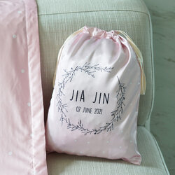 ถุงผ้าซาติน ไซส์ L สั่งทำใส่ชื่อ ลาย Leave Frame - Pink