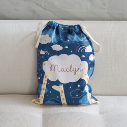 ถุงผ้าซาติน ไซส์ L สั่งทำใส่ชื่อ ลาย Giraffe - Navy