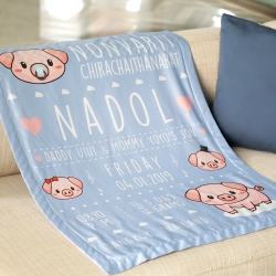 ผ้าห่ม ใส่ประวัติแรกเกิด ลายหมู สี Indigo