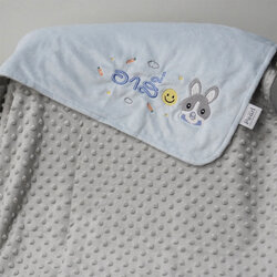 ผ้าห่ม Minky - สีฟ้า-เทา 75x100cm แบบปักชื่อ+การ์ตูน - Rabbit Boy with carrot and smiley