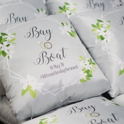 หมอนรับไหว้