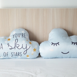 หมอนของขวัญ พร้อมส่ง ลายพระเมฆ - Cloud