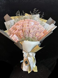 ใส่ธนบัตรได้ไม่เกิน 50ใบ