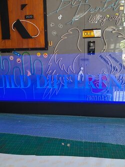 ป้ายอะคริลิค ฐานรางไฟ BUILD DIFFEREND