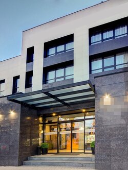 ขายโรงแรมหรูระดับ 3 ดาว ขนาด 62 ห้องพัก กลางเมืองเชียงใหม่ ใกล้สนามกีฬาเทศบาลเมืองเชียงใหม่ 1 กม.