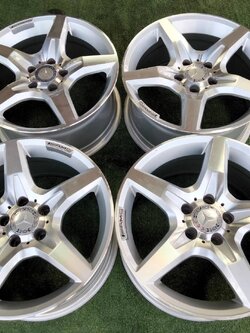 ล้อเบนซ์ ไม่แท้ ขอบ 17 " มือสองตามสภาพ (4วง)