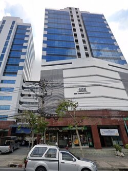 J. Press Tower, office for rent on Nang Linchi Road, Bangkok, near Chalerm Mahanakorn Expressway.