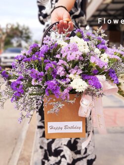 Dried Flowers Statice Gift Bag