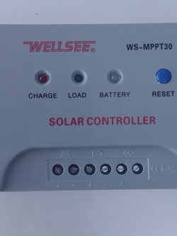 เครื่องควบคุมการชาร์จ 60A/12/24V/MPPT