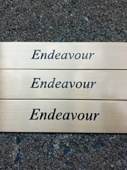 ป้ายทองเหลืองกัดกรด - Endeavour