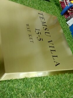 งานป้ายทองเหลืองกัดกดลงสี งานทองเหลืองรมดำ งานทองเหลืองขึ้นรูป