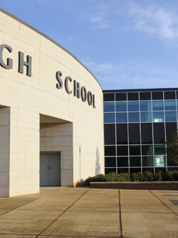 รับซื้อสถานศึกษา โรงเรียน วิทยาลัยอาชีวศึกษา มหาวิทยาลัย ในประเทศไทย.