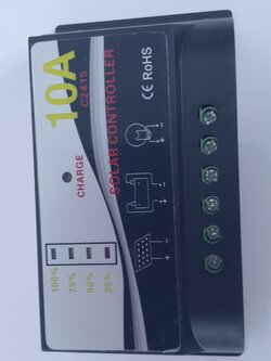 เครื่องควบคุมการชาร์จ 10A/12/24V