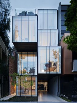 Home office for sale, Soi On Nut 39 (Sukhumvit 77), near the MRT Yellow Line, Si Nut Station, 1.5 km.