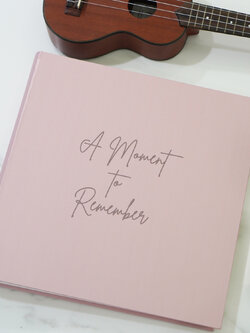 สมุดเซ็น สมุดอวยพร แบบพร้อมส่ง ขนาด 100 หน้า ลาย Pink พน้อมข้อความ A Moment to Remember