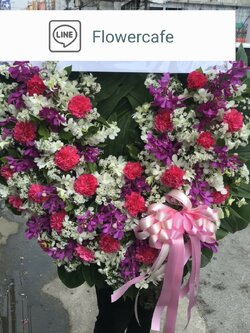 พวงหรีดดอกไม้สด