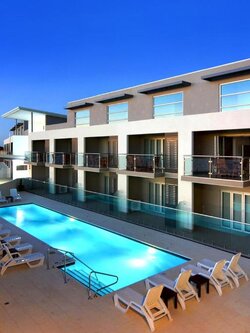 ขายโรงแรม 4 ดาว ขนาด 37 ห้องพัก ใกล้สนามสนามช้างอารีน่า บุรีรัมย์ เพียง 3 กม.