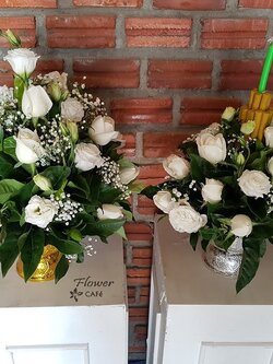 พานดอกไม้สด