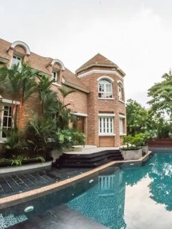 ขายบ้านหรู สำหรับครอบครัวใหญ่ 7 ห้องนอน ซอยสุขุมวิท 71 ใกล้สถานีรถไฟฟ้า BTS พระโขนง เพียง 2.9 กม.