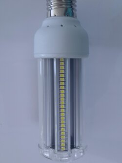 หลอดไฟแอลอีดี 85-265V/9W COLD WHITE