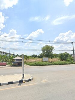 ขายที่ดินขนาด 57.27 ไร่ ติดถนนบ้านเก่า พานทอง จ.ชลบุรี เหมาะสร้างโรงงานและคลังสินค้า