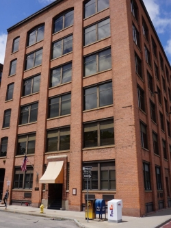 ขายอาคารสำนักงานย่านรัชดา ใกล้รถไฟฟ้า MRT รัชดา 100 เมตร !!