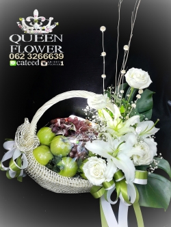 กระเช้าผลไม้ดอกไม้ขาวเขียว ร้านดอกไม้ศาลายา นครปฐม