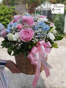 ตะกร้าดอกไม้ไฮเดรนเยีย