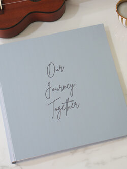 สมุดเซ็น สมุดอวยพร แบบพร้อมส่ง ขนาด 80 หน้า ลาย Blue พร้อมข้อความ Our Journey Together