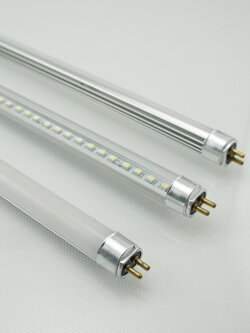 หลอดไฟแอลอีดี T8 24V/9W