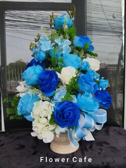 แจกันดอกไม้ประดิษฐ์