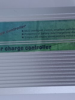 เครื่องควบคุมการชาร์จ 40A/48V/MPPT