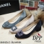 รองเท้าคัทชูส้นตัน Manolo Blahnik Style (สีเทา)