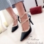 รองเท้าคัทชูหุ้มส้น Valentino Style (สีดำ)