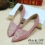 พร้อมส่ง : รองเท้าคัทชูปักลายผีเสื้อ (สีชมพู)