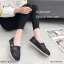 พร้อมส่ง : รองเท้าส้นแบนสไตล์ TOMS (สีครีม)