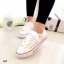 รองเท้าผ้าใบลูกไม้ทรง Converse ฉลุลาย