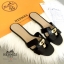 รองเท้าแตะ Hermes รุ่นตัวล็อค (สีขาว)