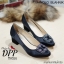 รองเท้าคัทชูส้นตัน Manolo Blahnik Style (สีเทา)