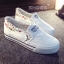 พร้อมส่ง : รองเท้าผ้าใบสไตล์เกาหลีลายดอกไม้ (เทา)